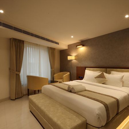 Royal Plaza Suites By Rak Rooms, Mangaluru Exterior foto