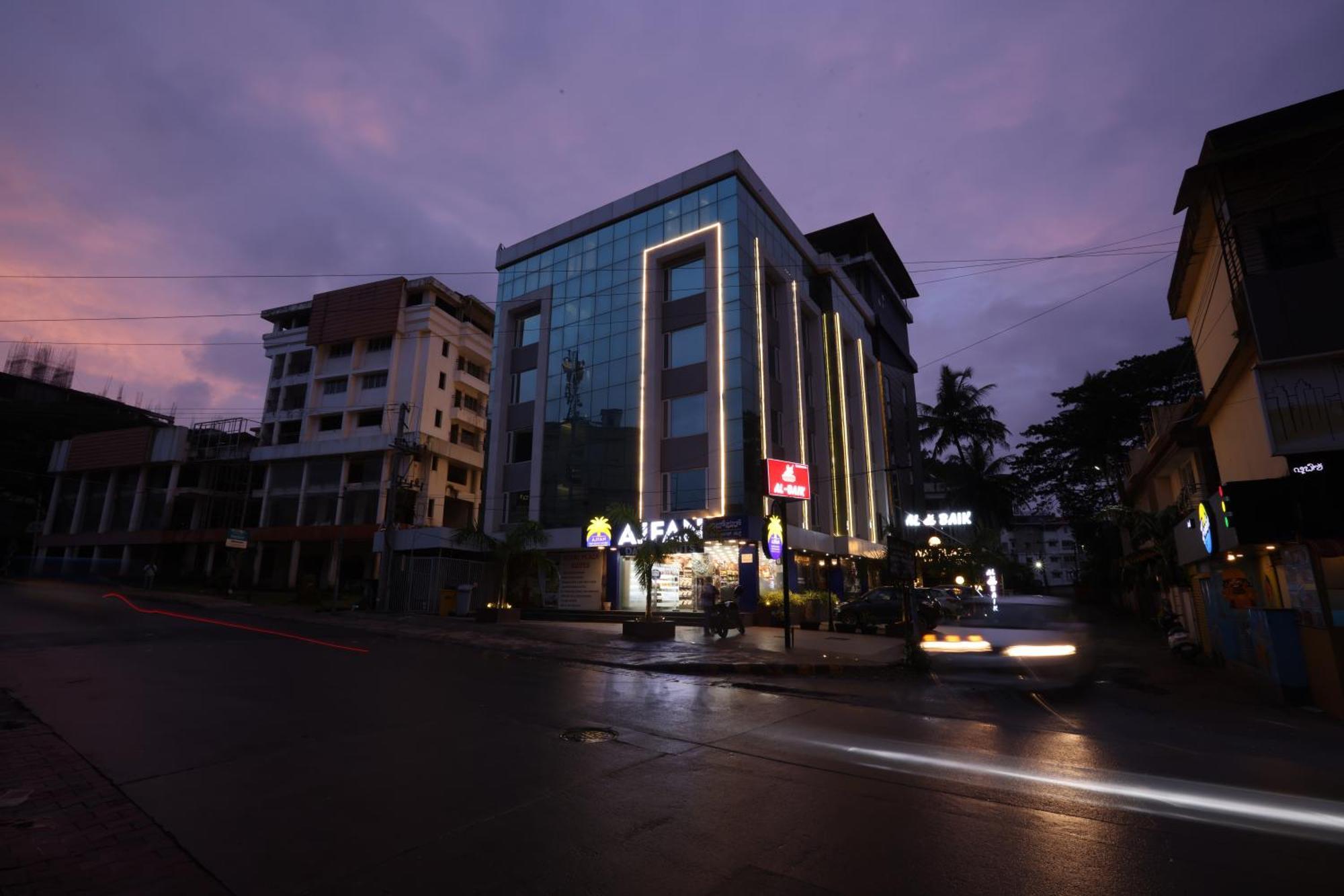 Royal Plaza Suites By Rak Rooms, Mangaluru Exterior foto