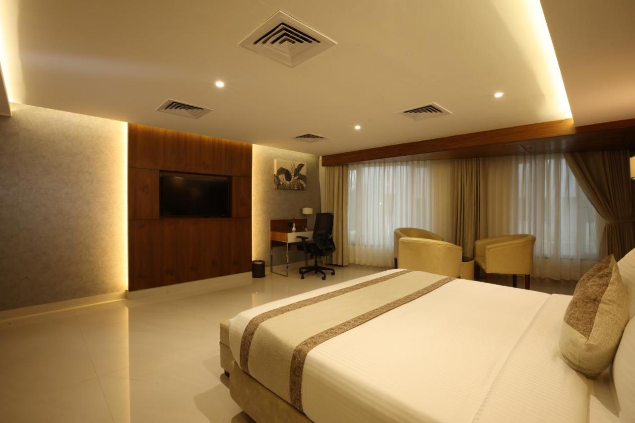 Royal Plaza Suites By Rak Rooms, Mangaluru Exterior foto