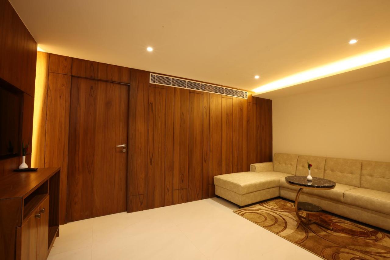 Royal Plaza Suites By Rak Rooms, Mangaluru Exterior foto